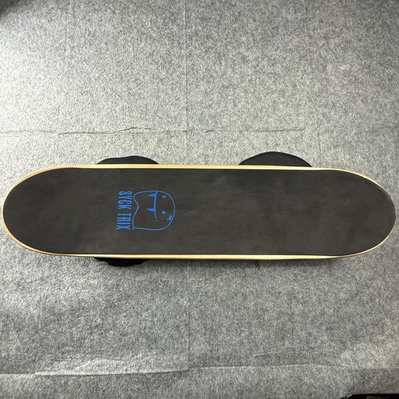 Syck Trix Skateboard Balance Board Practice Tricks Trick Training Cushions EUC